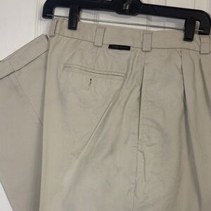 Perry Ellis Men's Cream Chinos